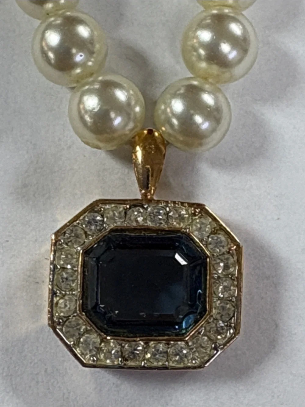 Ivory Pearl Necklace with Black Stone Pendant - Timeless Women's Jewelry
